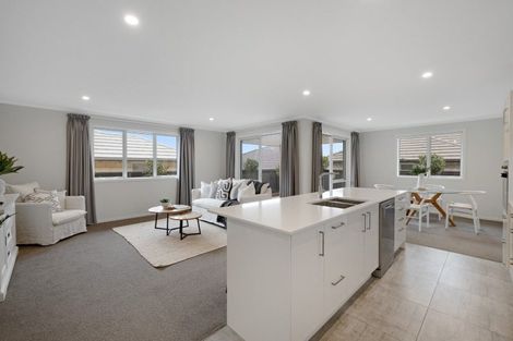 Photo of property in 34 Richardson Road, Omokoroa, 3114