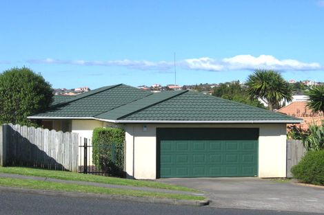 Photo of property in 68 Whitford Road, Botany Downs, Auckland, 2014