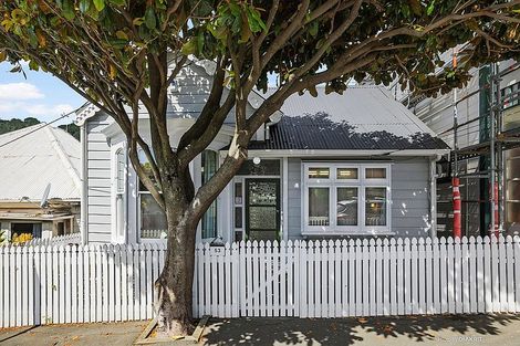 Photo of property in 53 Brougham Street, Mount Victoria, Wellington, 6011
