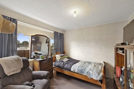 Photo of property in 44 Clifton Drive, Waitara, 4320