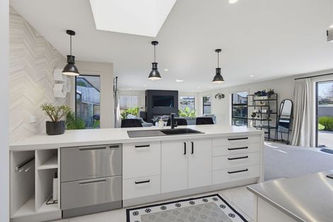 Photo of property in 19 Grove Avenue, Weston, Oamaru, 9401