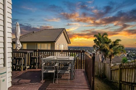 Photo of property in 62 Keri Vista Rise, Papakura, 2110