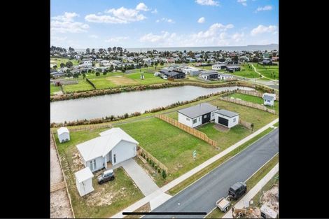 Photo of property in 208 Hamiora Street, Matarangi, 3592