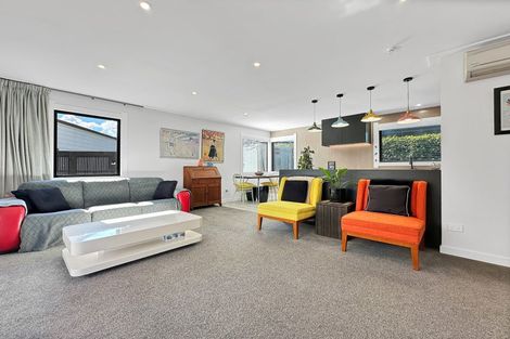 Photo of property in 1/11 Gibbs Place, Kinloch, Taupo, 3377