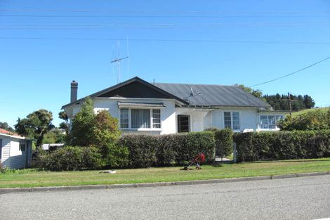 Photo of property in 2 Lewis Street, Geraldine, 7930