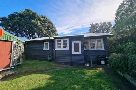 Photo of property in 13 Ames Street, Paekakariki, 5034