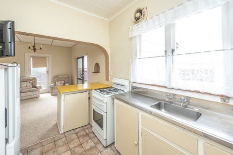 Photo of property in 11 Cambridge Street, Gonville, Whanganui, 4501