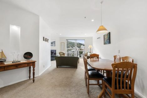 Photo of property in Stadium Garden Flats, 401/107 Thorndon Quay, Pipitea, Wellington, 6011