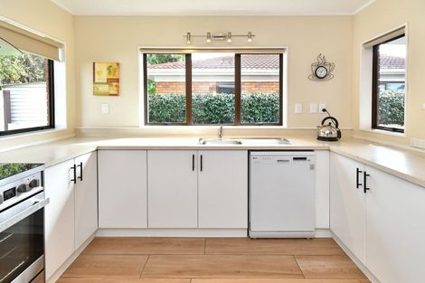 Photo of property in 2/13 Maunu Road, Papatoetoe, Auckland, 2025