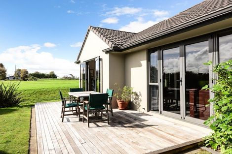 Photo of property in 12 Peninsula Point, Huntington, Hamilton, 3210