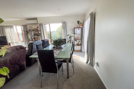 Photo of property in 12a Prince Regent Drive, Half Moon Bay, Auckland, 2012