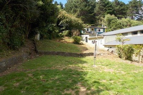 Photo of property in 142 Parkvale Road, Karori, Wellington, 6012