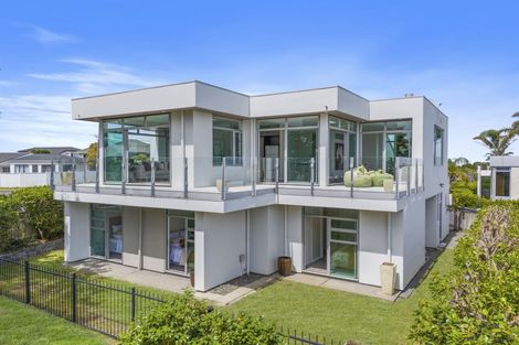 Photo of property in 80 Bleakhouse Road, Howick, Auckland, 2014