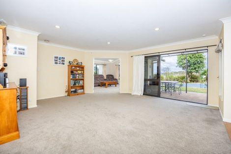 Photo of property in 24 Highgrove Drive, Grandview Heights, Hamilton, 3200