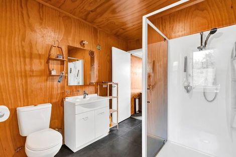 Photo of property in 242 Henwood Road, Paraite, New Plymouth, 4372