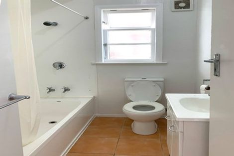 Photo of property in 19 Cleveland Street, Brooklyn, Wellington, 6021