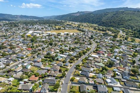 Photo of property in 52 Shakespeare Avenue, Trentham, Upper Hutt, 5018