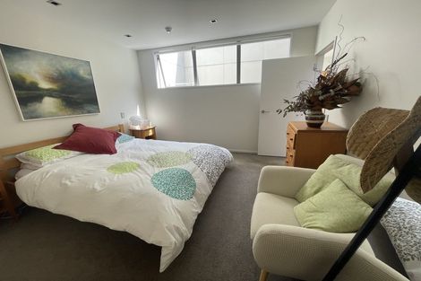 Photo of property in Patent 326 Apartments, 503s/326 Evans Bay Parade, Hataitai, Wellington, 6021