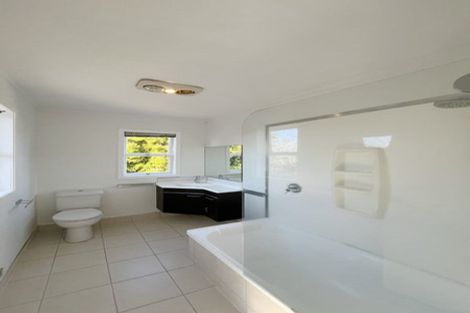 Photo of property in 242 Sturges Road, Henderson, Auckland, 0612