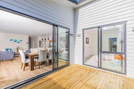 Photo of property in 3 Vintry Drive, Kumeu, 0810