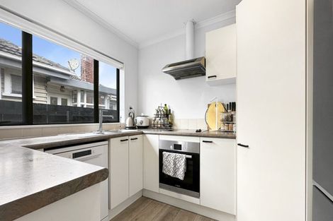 Photo of property in 73 Hamlin Road, Mount Wellington, Auckland, 1060