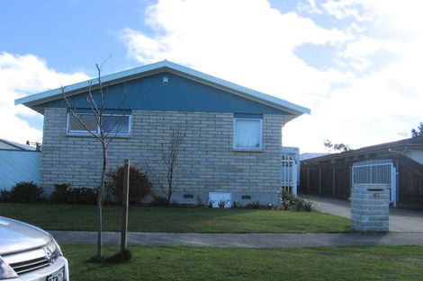 Photo of property in 41 Geraldine Crescent, Cloverlea, Palmerston North, 4412