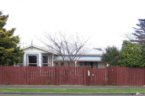 Photo of property in 2 Limbrick Street, Terrace End, Palmerston North, 4410