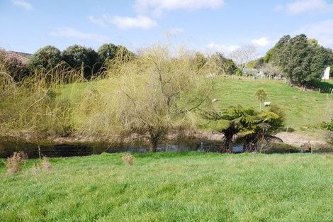 Photo of property in 12 Onaero Beach Road, Onaero, Urenui, 4383