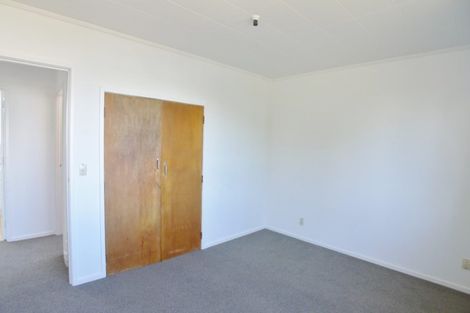 Photo of property in 14 Ewbank Place, Manurewa, Auckland, 2102