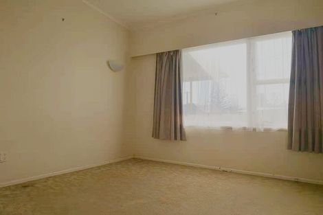 Photo of property in 10 Clendon Place, Manurewa, Auckland, 2102