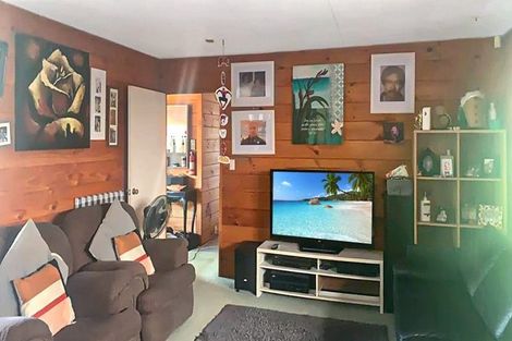 Photo of property in 2/61 Arawa Street, New Lynn, Auckland, 0600