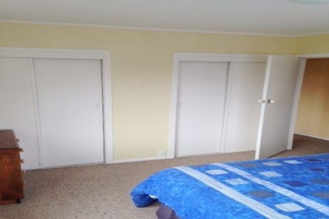 Photo of property in 11 Christina Grove, Normandale, Lower Hutt, 5010