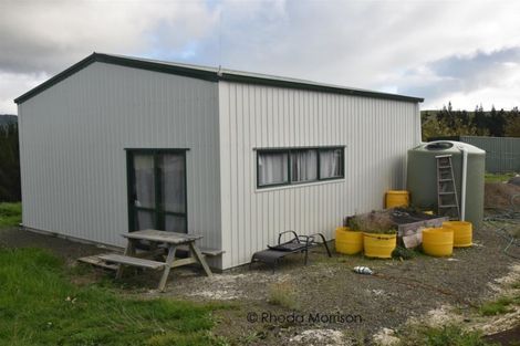 Photo of property in 196 Metcalfe Road, Matakohe, 0593