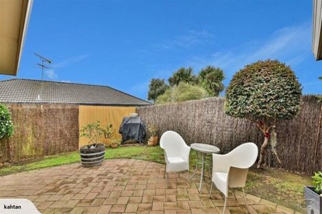 Photo of property in 52 Rathmar Drive, Manurewa, Auckland, 2105