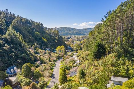 Photo of property in 159 Pinehaven Road, Pinehaven, Upper Hutt, 5019