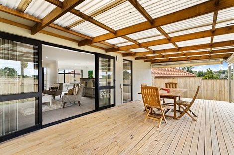 Photo of property in 6 Pyrite Street, Westgate, Auckland, 0614