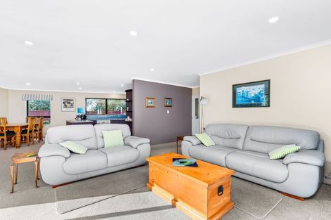 Photo of property in 8 Thornaby Close, Burnside, Christchurch, 8053