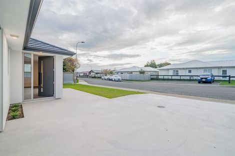 Photo of property in 71 Lothian Crescent, Strathern, Invercargill, 9812