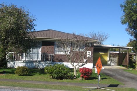 Photo of property in 2/2 Gaylands Place, Opaheke, Papakura, 2113