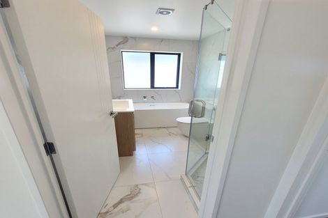 Photo of property in 76c Chartwell Avenue, Glenfield, Auckland, 0629