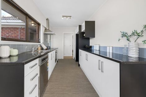 Photo of property in 12 Clayton Road, Manurewa, Auckland, 2102