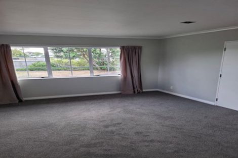 Photo of property in 5 Ross Grove, Paraparaumu, 5032