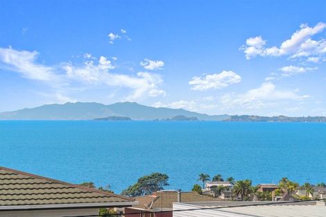 Photo of property in 61b Castor Bay Road, Castor Bay, Auckland, 0620