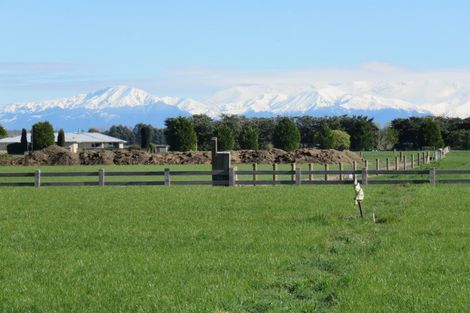 Photo of property in 17 Enereta Road, Otaki, 5512