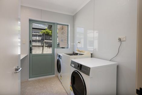 Photo of property in 114a Muricata Avenue, Mount Maunganui, 3116