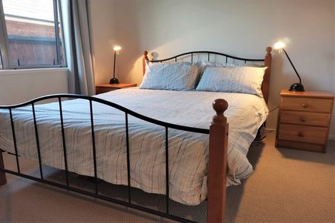 Photo of property in 5 Kowi Lakes Drive, One Tree Point, 0118