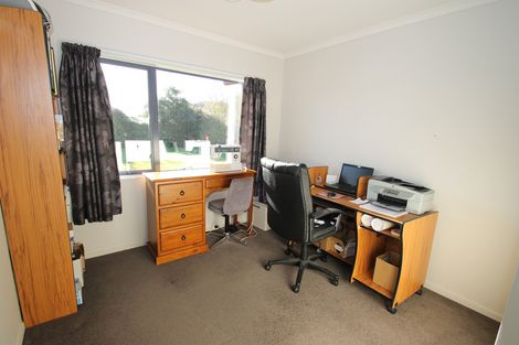 Photo of property in 10 Douglas Street, Allanton, Mosgiel, 9092