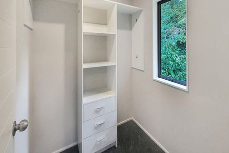 Photo of property in 15 Walnut Lane, Browns Bay, Auckland, 0630