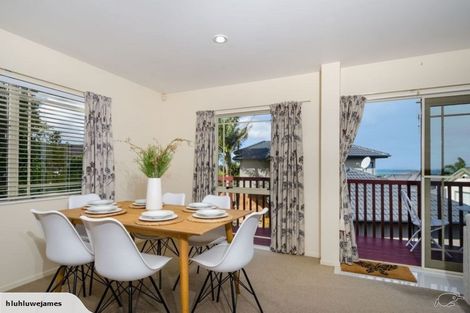 Photo of property in 143e Hobsonville Road, West Harbour, Auckland, 0618