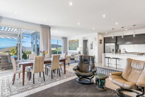 Photo of property in 26 Seaview Crescent, Hatfields Beach, Orewa, 0931
